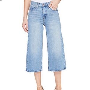 Levi cropped wide leg jeans